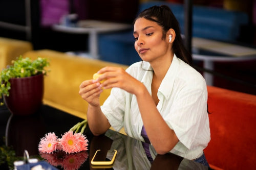 Neck Massagers See Growing Use in Urban India